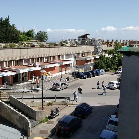B&B Aminei Metro Napoli Bagian luar foto