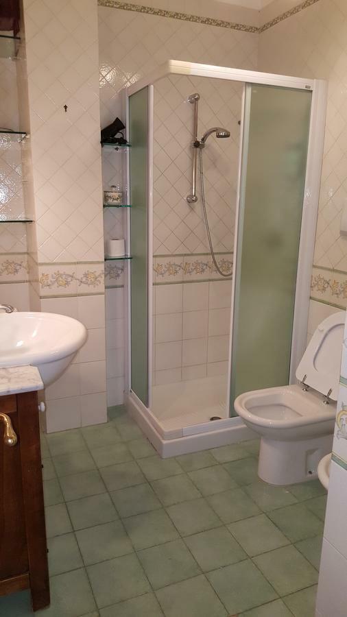 B&B Aminei Metro Napoli Bagian luar foto